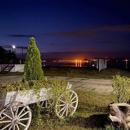 Хотел Тримата Мускетари Varna Buitenkant foto