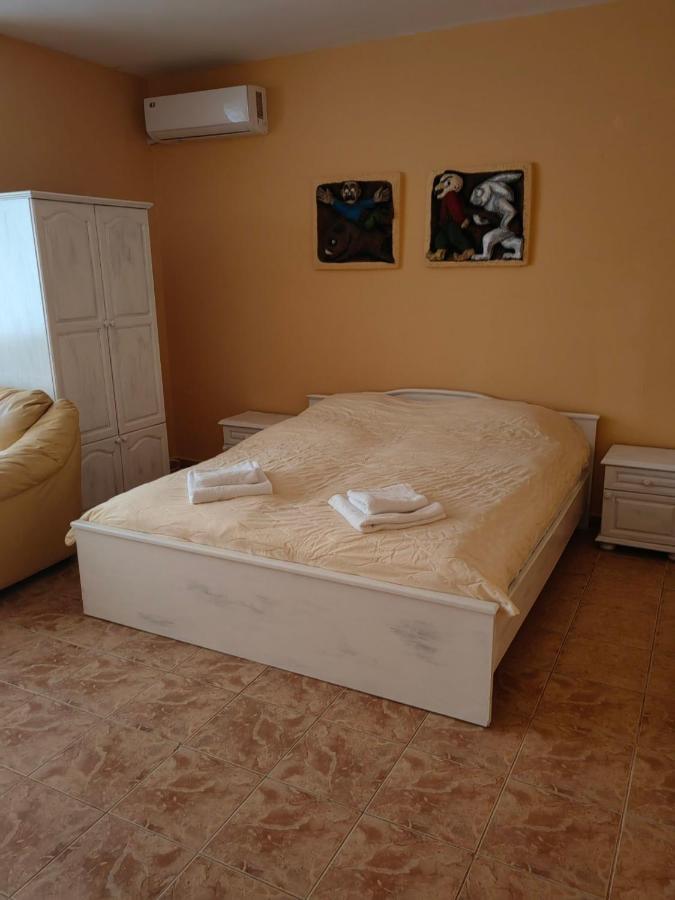 Хотел Тримата Мускетари Varna Buitenkant foto