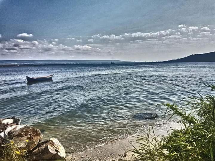 Хотел Тримата Мускетари Varna Buitenkant foto
