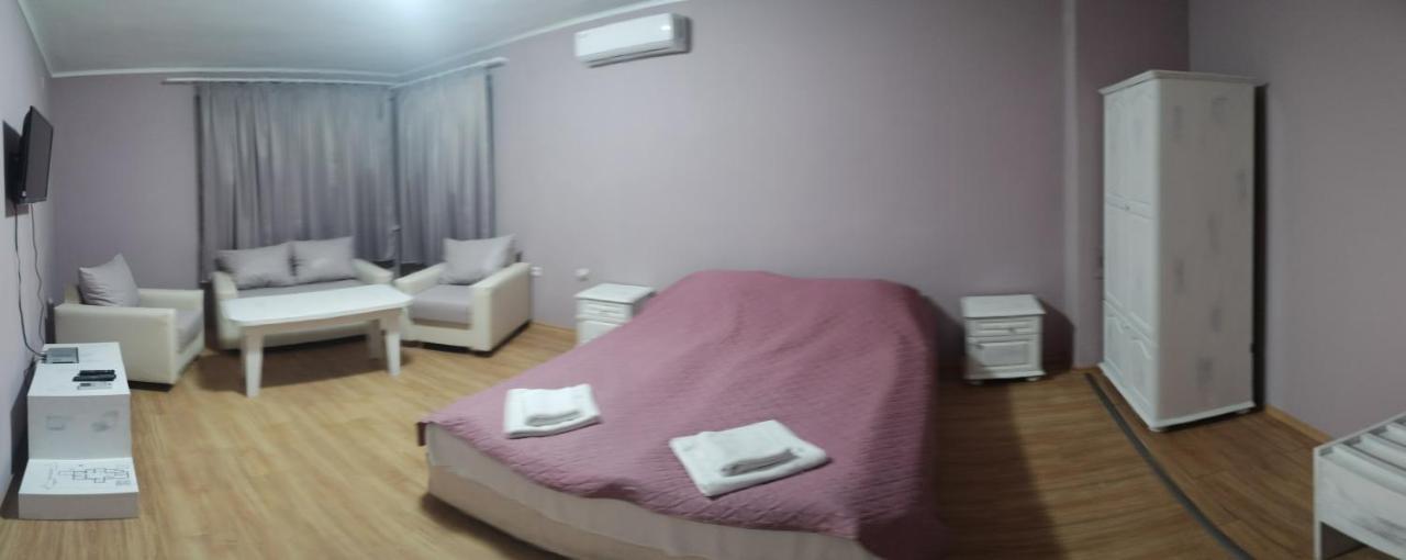 Хотел Тримата Мускетари Varna Buitenkant foto